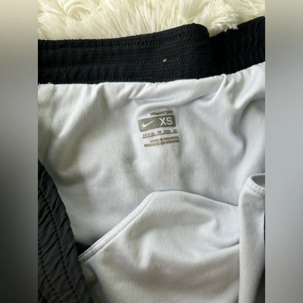 Nike blue and black running shorts size XS - Picture 4 of 12